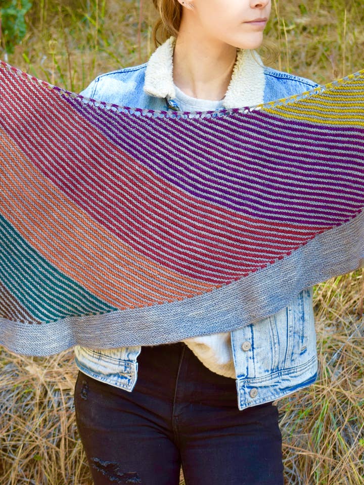 Kleurriot 2.0 Sjaal Breipatroon op Papier voor wholesale door All Knit Up Designs