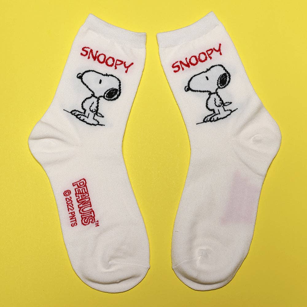 K-Wonderland - Wholesale Socks - Unisex - Peanuts Snoopy and friends characters Solid Crew Socks0