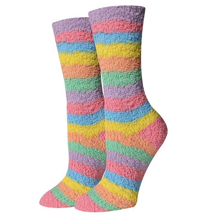 Pastell Pastell Rainbow Stripes Fuzzy Strumpor för wholesale på Faire