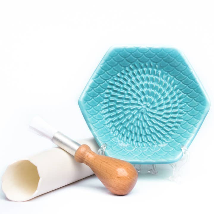 The Grate Plate, Inc. - Wholesale Grater - Turquoise 3 Piece Set: Ceramic Grater, Peeler, Brush1