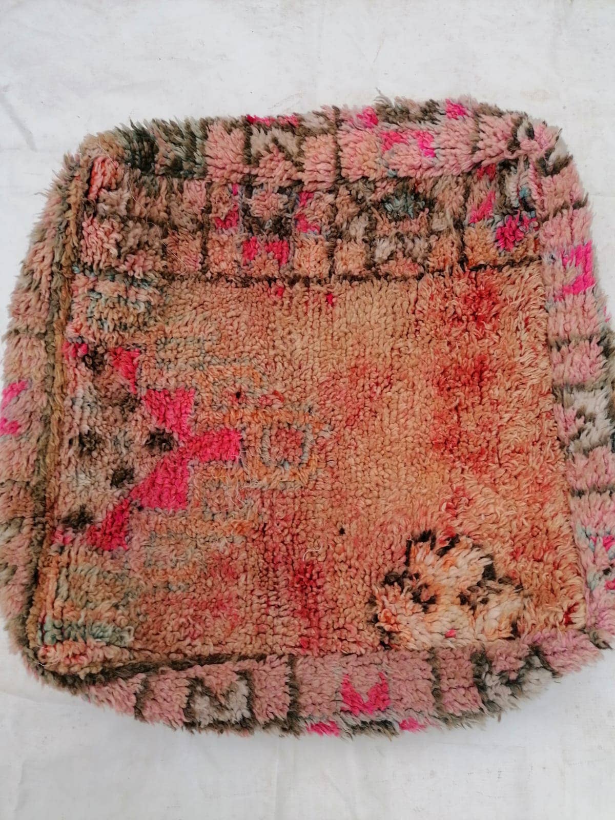 marrakeshop - Venta al por mayor Puf - Funda de Cojín de Suelo Pouf Vintage Boujad Marroquí4