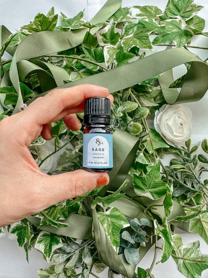 Sage (Dalmatien) pour la vente par Ampersand Candles + Oils