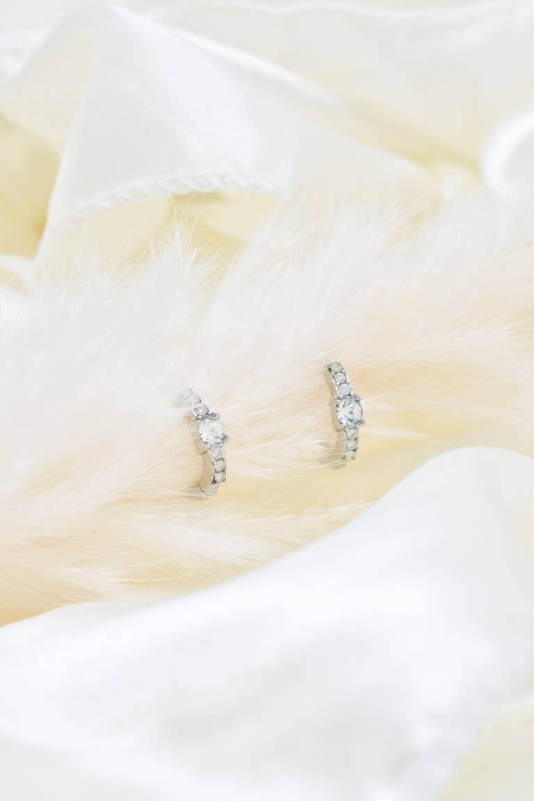 Kapyco - Wholesale Huggie Earrings - Mini Creole Rhinestone in Stainless Steel - BO1004113