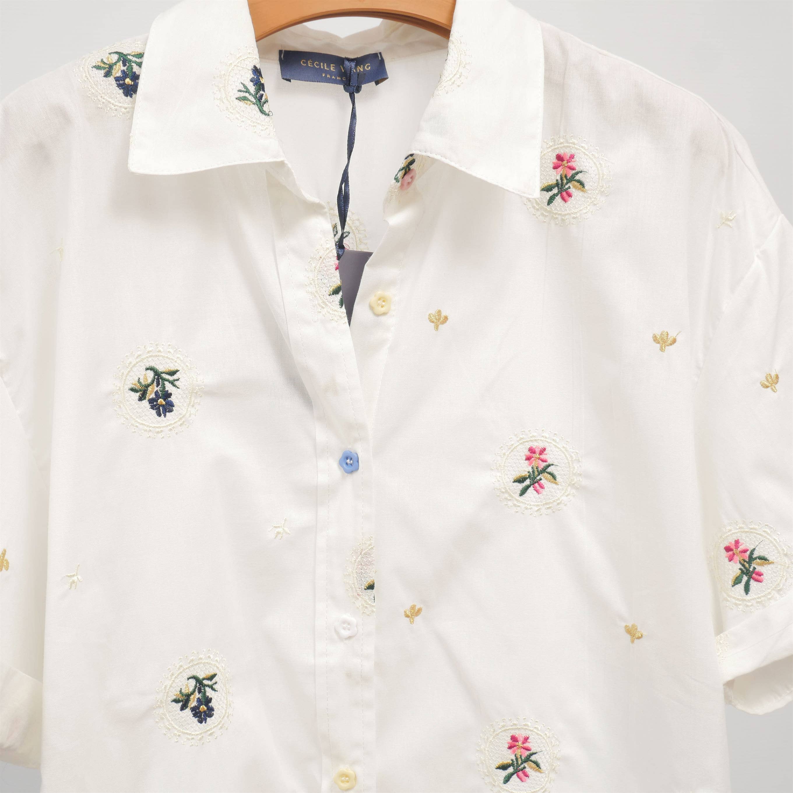 Hvid Bomuldsskjorte med blomsterbroderi FIT4762533 for engroshandel på Faire4