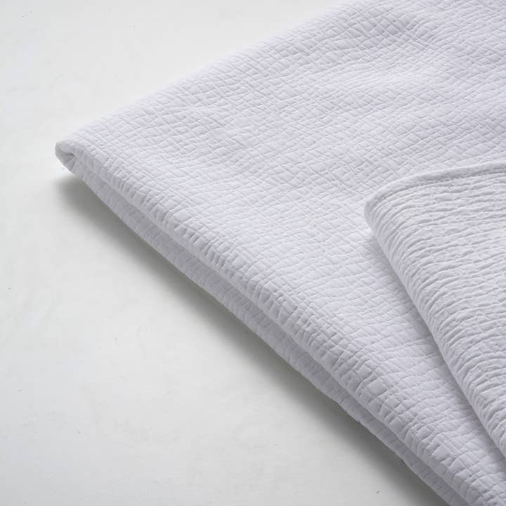 Guy Laroche - Wholesale Bedding Blanket - TERRE white bedspread1