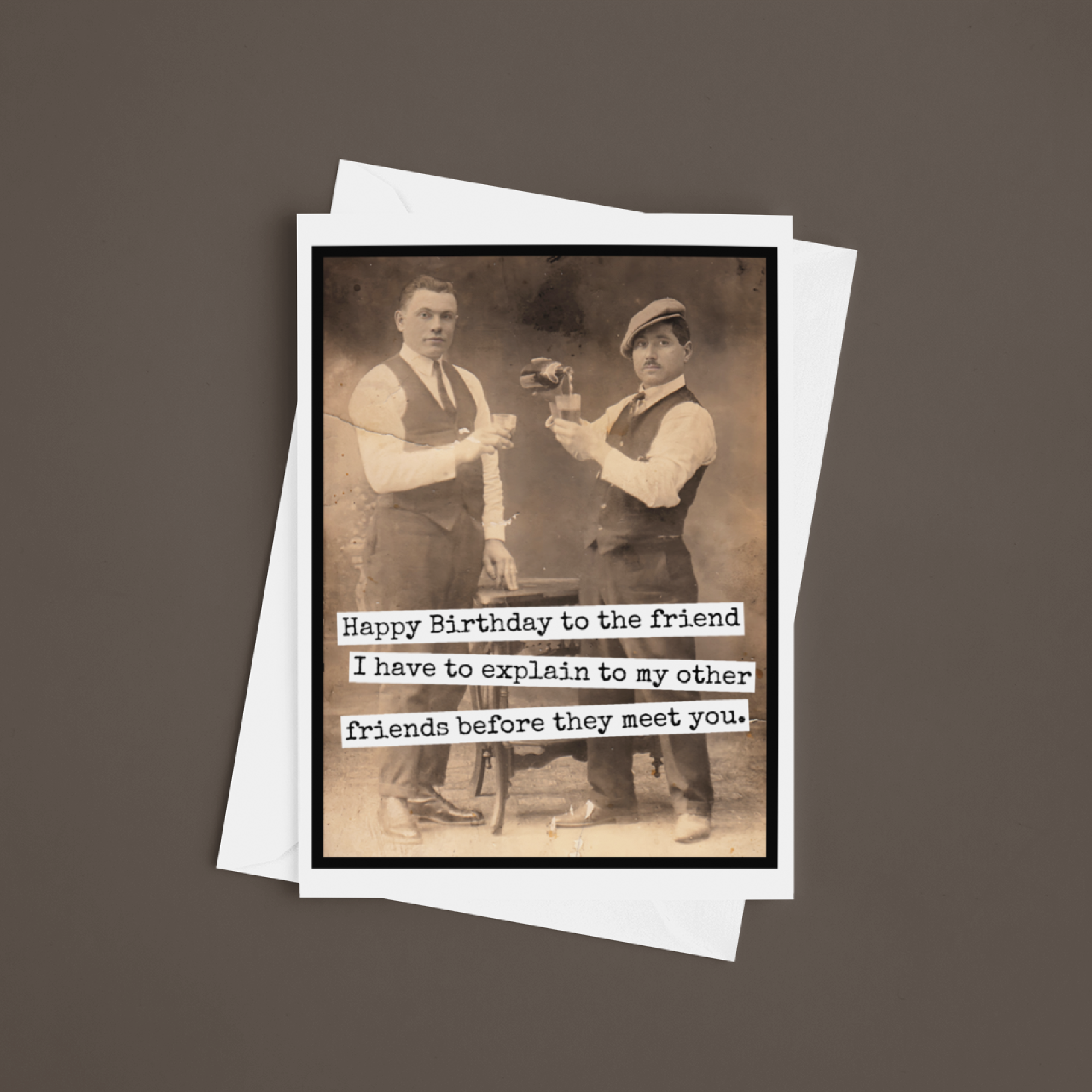 Raven's Rest Studio - Vendita all'ingrosso Biglietti di auguri - Biglietto di compleanno divertente per uomo. Al amico a cui devo spiegare3