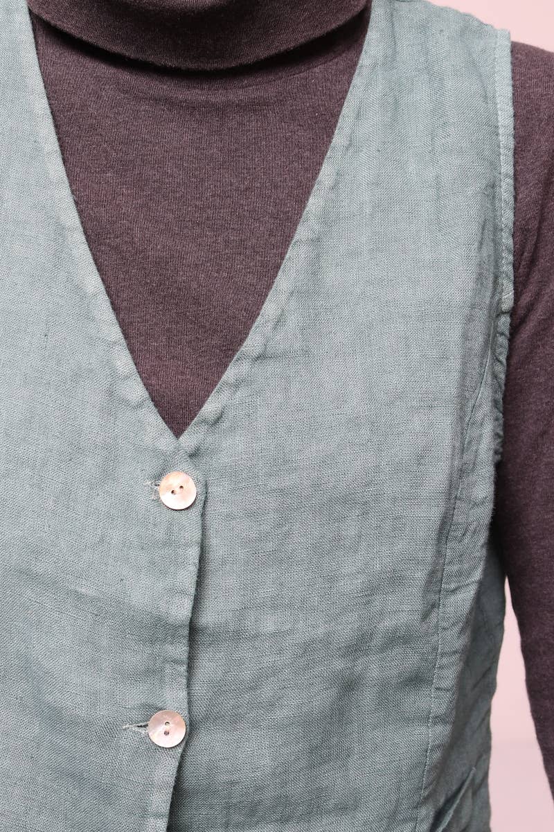 LÉA & LUC - Wholesale Button Down Shirt - Women's - Sleeveless shirt in 100% Linen REF. 514650