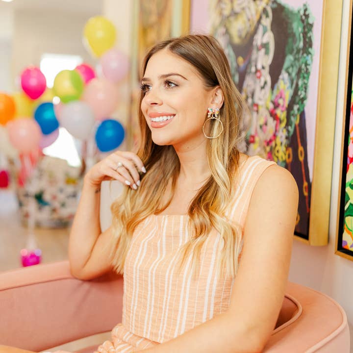 Taylor Shaye Designs - Vente Boucles d'oreilles pendantes - Créoles à nœud Rainbow Bethany3