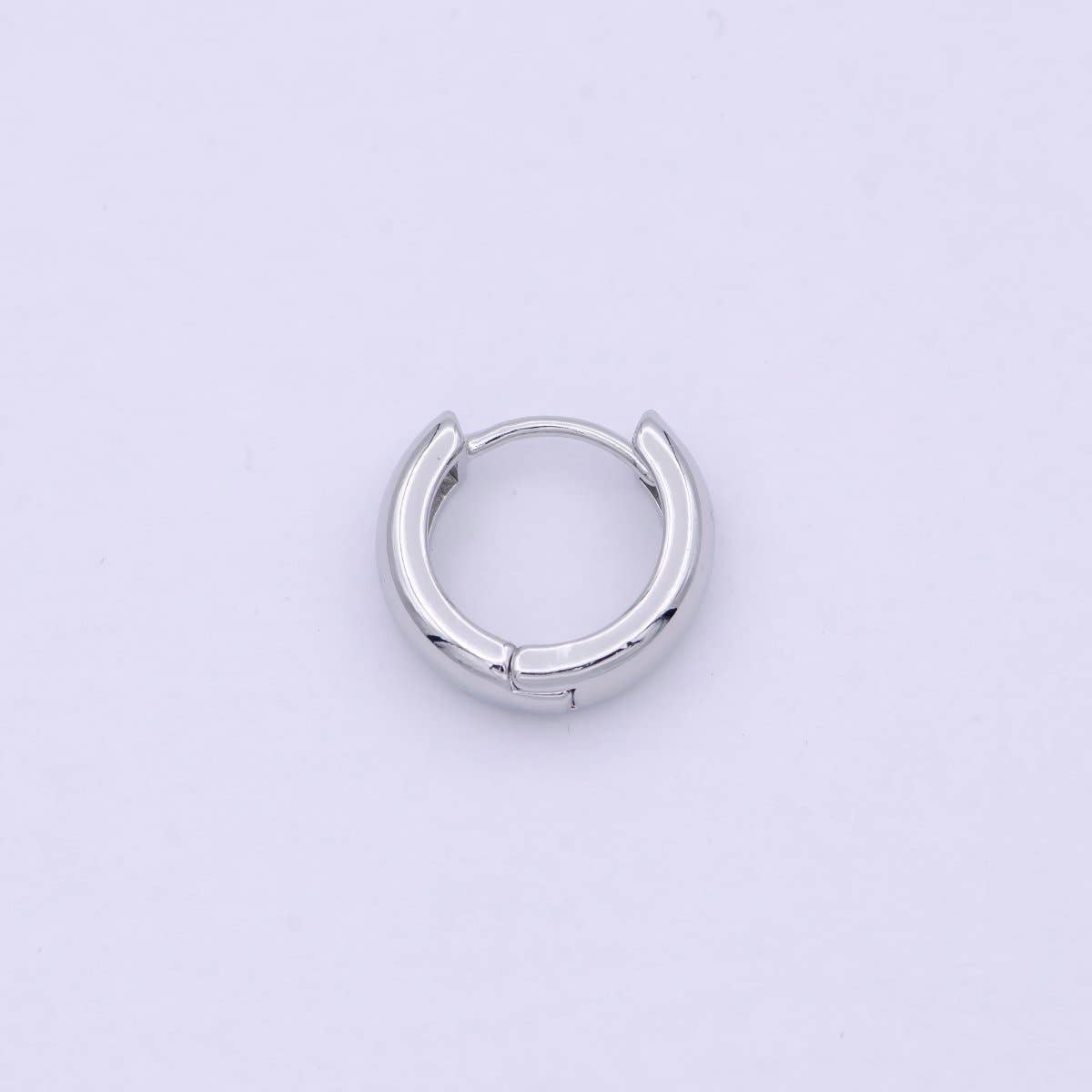 Aim Eternal - Wholesale Huggie Earrings - White Gold Filled 16mm Chunky Silver Huggie Hoop Earrings P-2481