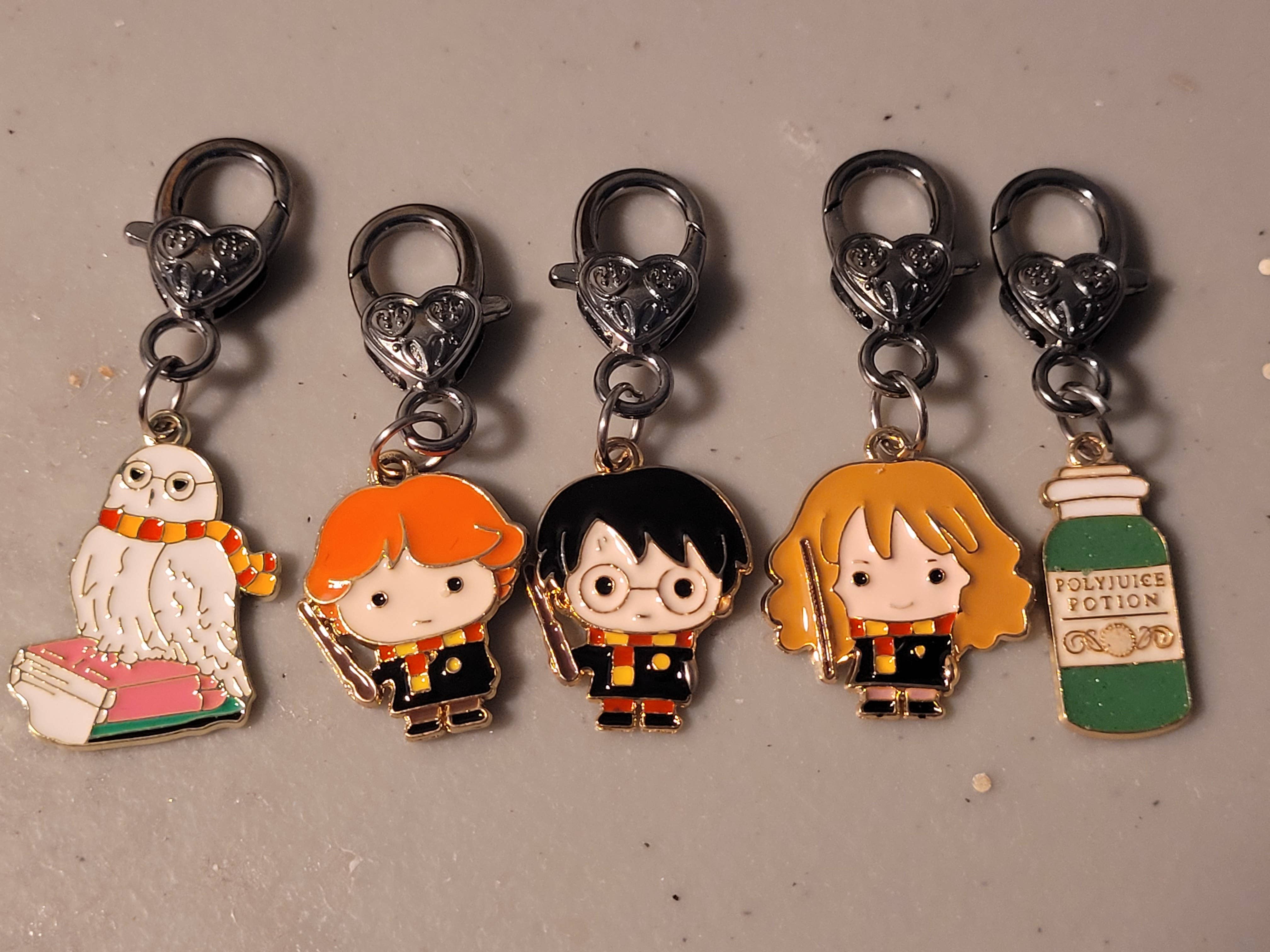 Con-Quest Crafts - Wholesale Jewelry Set - Harry Potter inspired Earrings, Necklaces & Zipper Pulls2