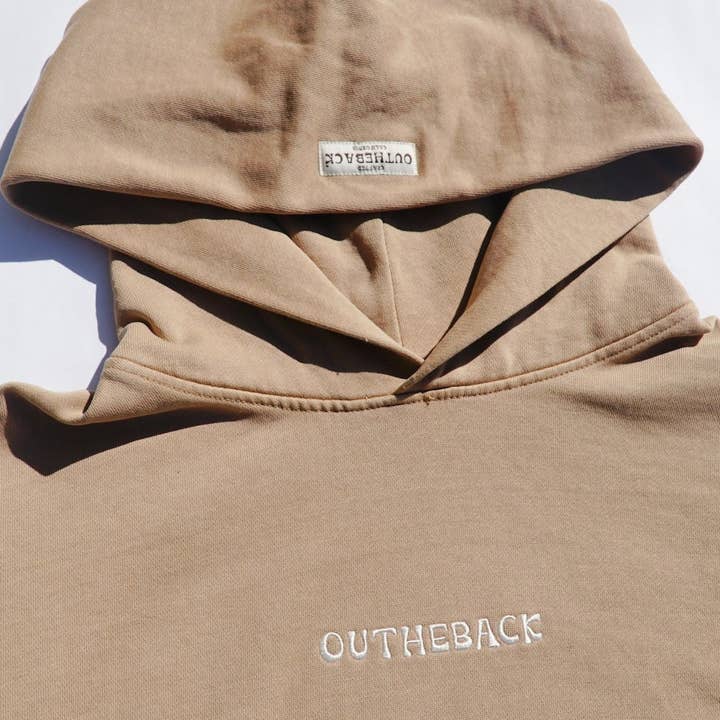 HOODIE MET CAPUCHON VOOR DE GEMEENSCHAP - ZAND voor wholesale door Out The Back