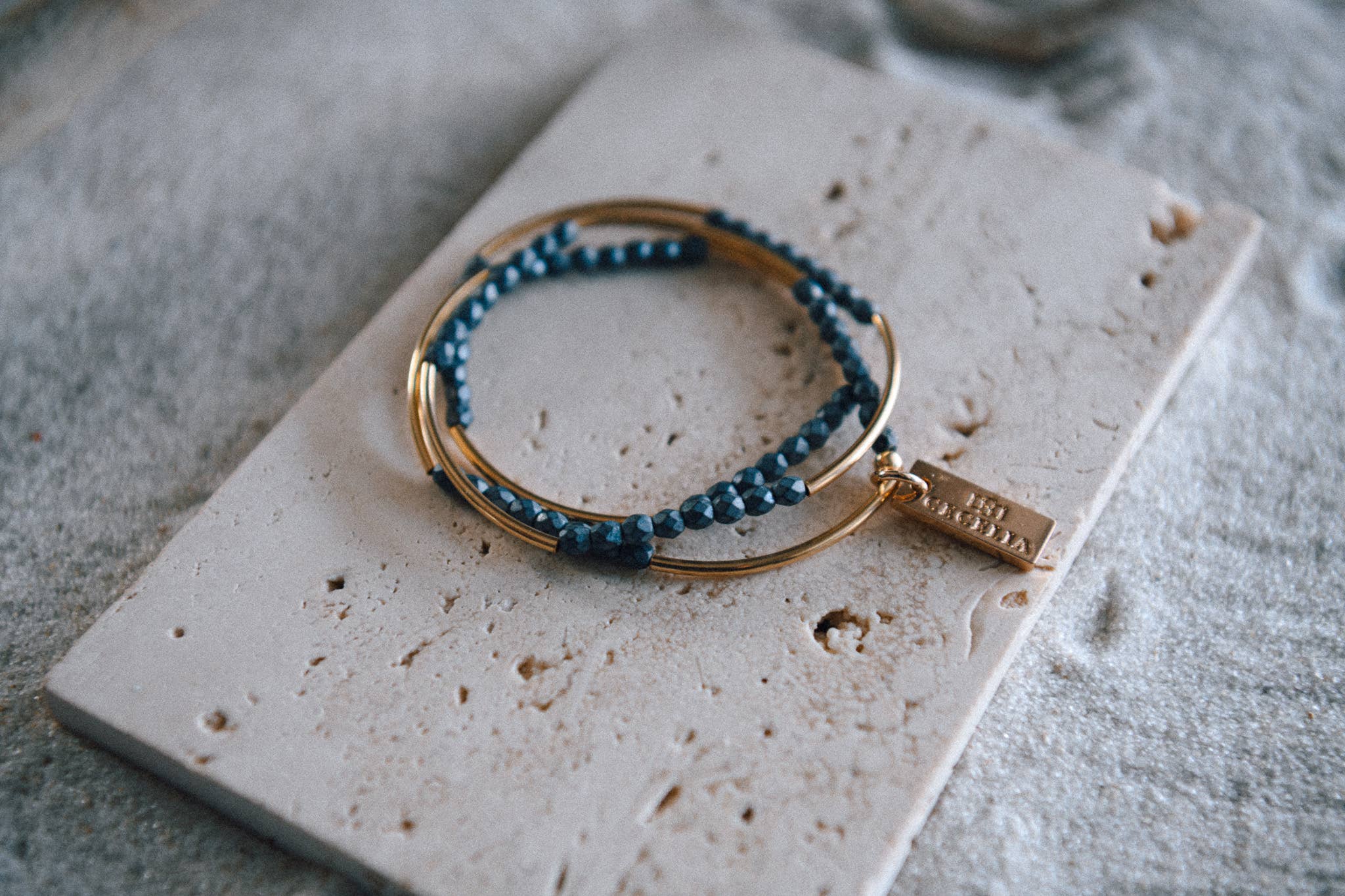 Cecelia Designs Jewelry - Vente Bracelet de perles - Bracelet triple tour perlé en or ou argent10