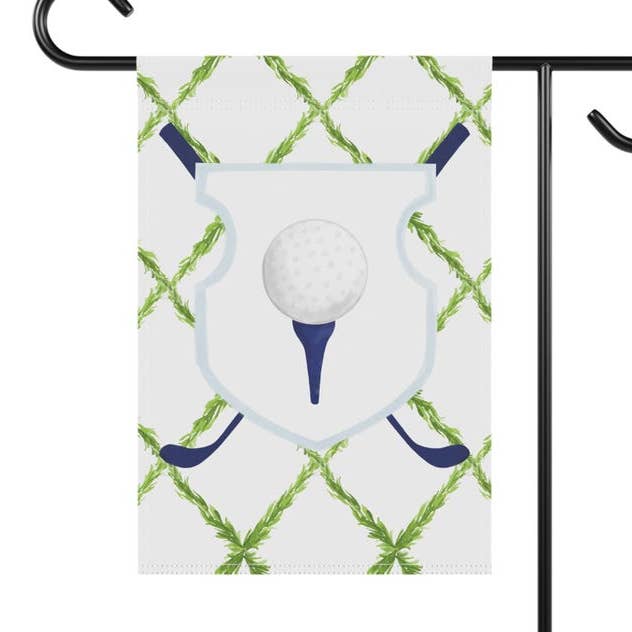 Drapeau de jardin Golf Crest avec fond treillis pour la vente par Design Carolinas