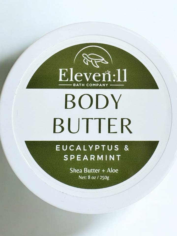Eucalyptus & Menthe Verte pour la vente par Eleven:11 Bath Company