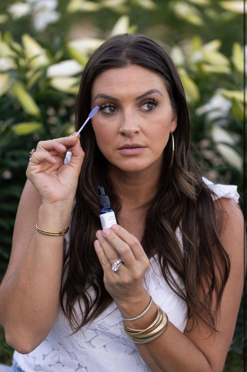 Lavender Thorne - Wholesale Eyelash/Brow Serum - Lashes For Days 1