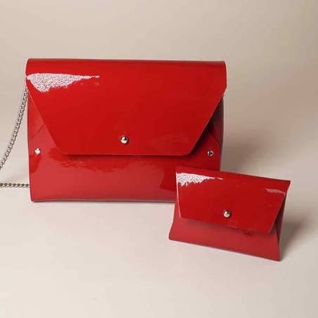 Rote Lackledertasche Modell Pliage mit passender Clutch für den Großhandel von 114 Paris