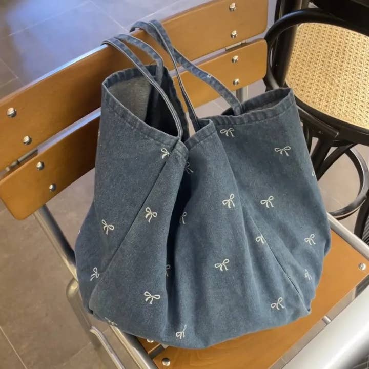 Serenity Collective - Wholesale Tote Bag - Women's - Bow Print Denim Tote Bag2