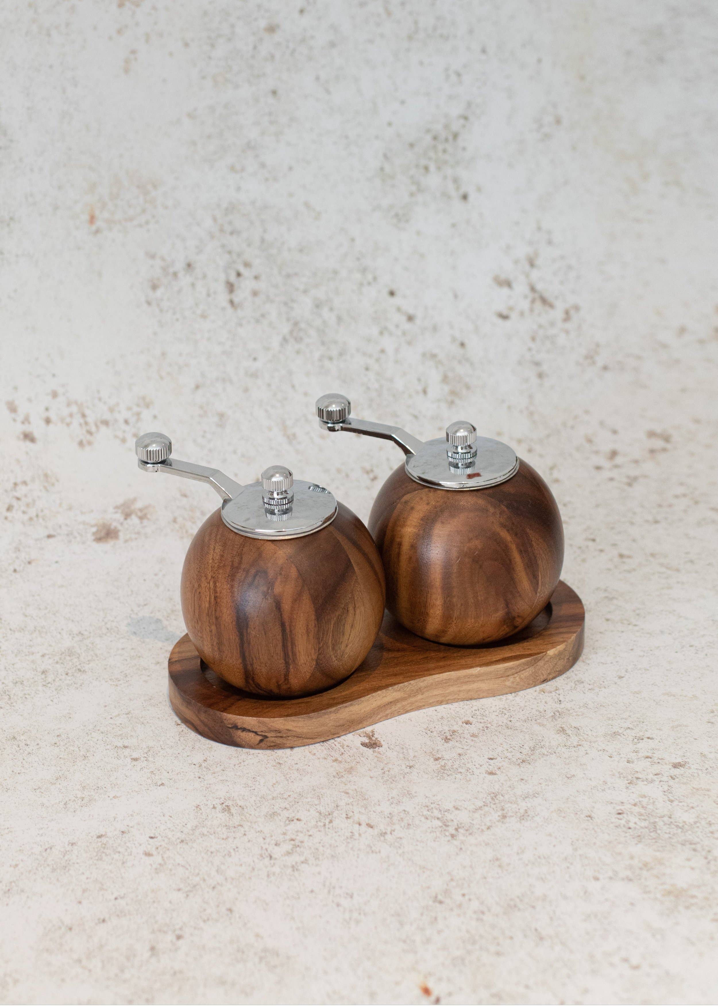 Little Crafts London LTD - Wholesale Salt Mill - Acacia Salt and Pepper Mill Grinder Set2