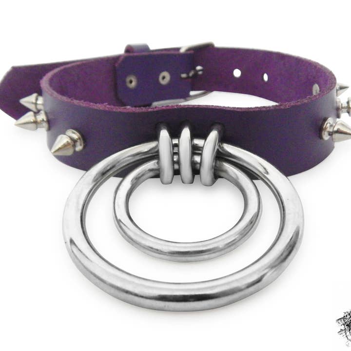 8th Sin – Engroshandel Choker/colliers – Lilla Nittebesat Dobbelt O-Ring Choker - Læder O-Ring Halsbånd