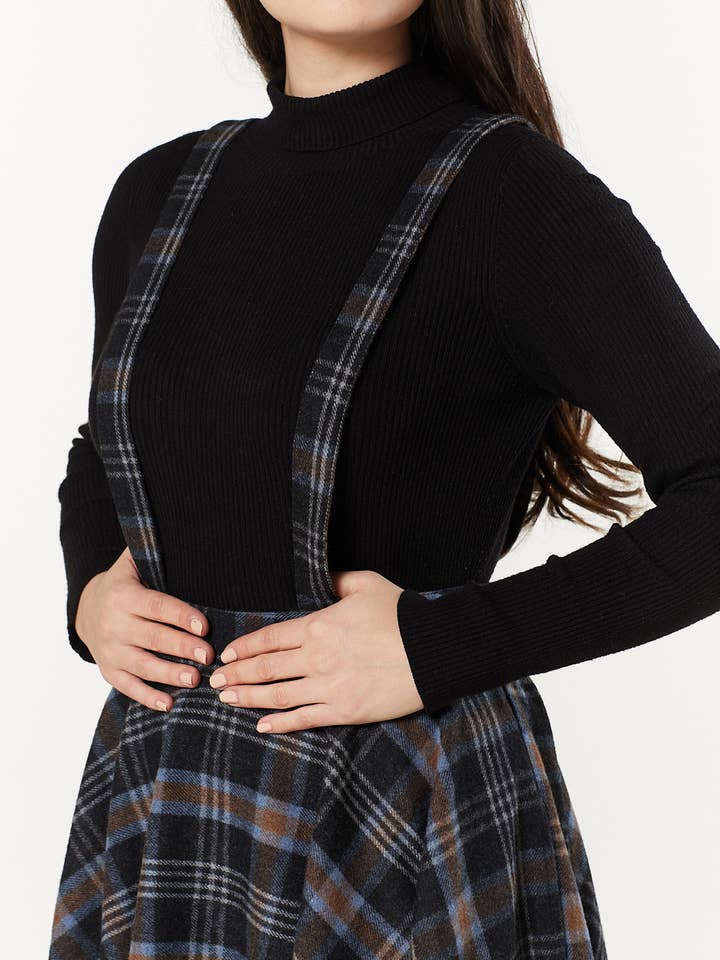 Timeless London – wholesale Kjol - Dam – Sophie Black&Rust Ullhängslen Tartan Midi Svängkjol1