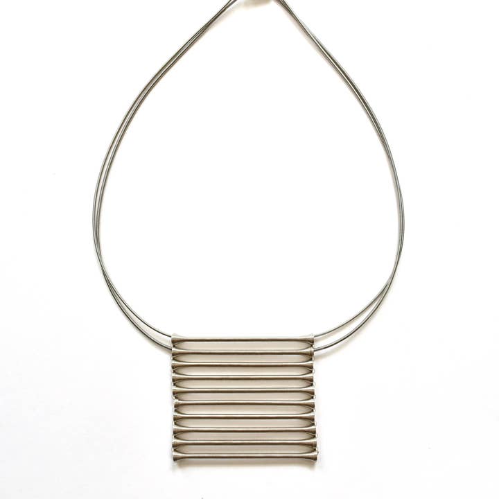 Sea Lily - Wholesale Pendant/Charm Necklace - Silver Wire Pendant Necklace with Silver Grate0