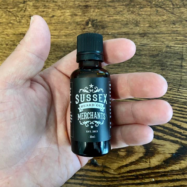 The Sussex Beard Oil Merchants - Vendita all'ingrosso Prodotti per la barba - Original Beard Oil For Men - Olio condizionante completamente naturale.1