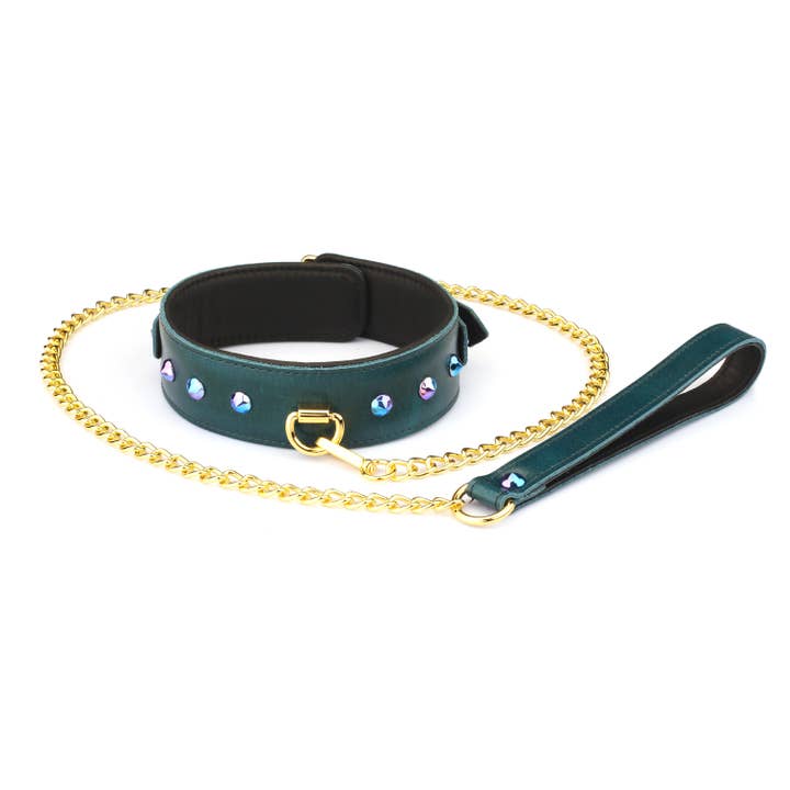 Collare con anello a D in pelle blu di lusso con rivetti blu per la vendita all'ingrosso da parte di Liebe Seele