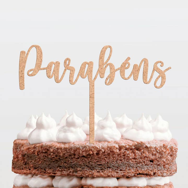 Adorei - Venta al por mayor Adorno para tartas/cupcakes - Parabéns MDF Wood Cake Topper0