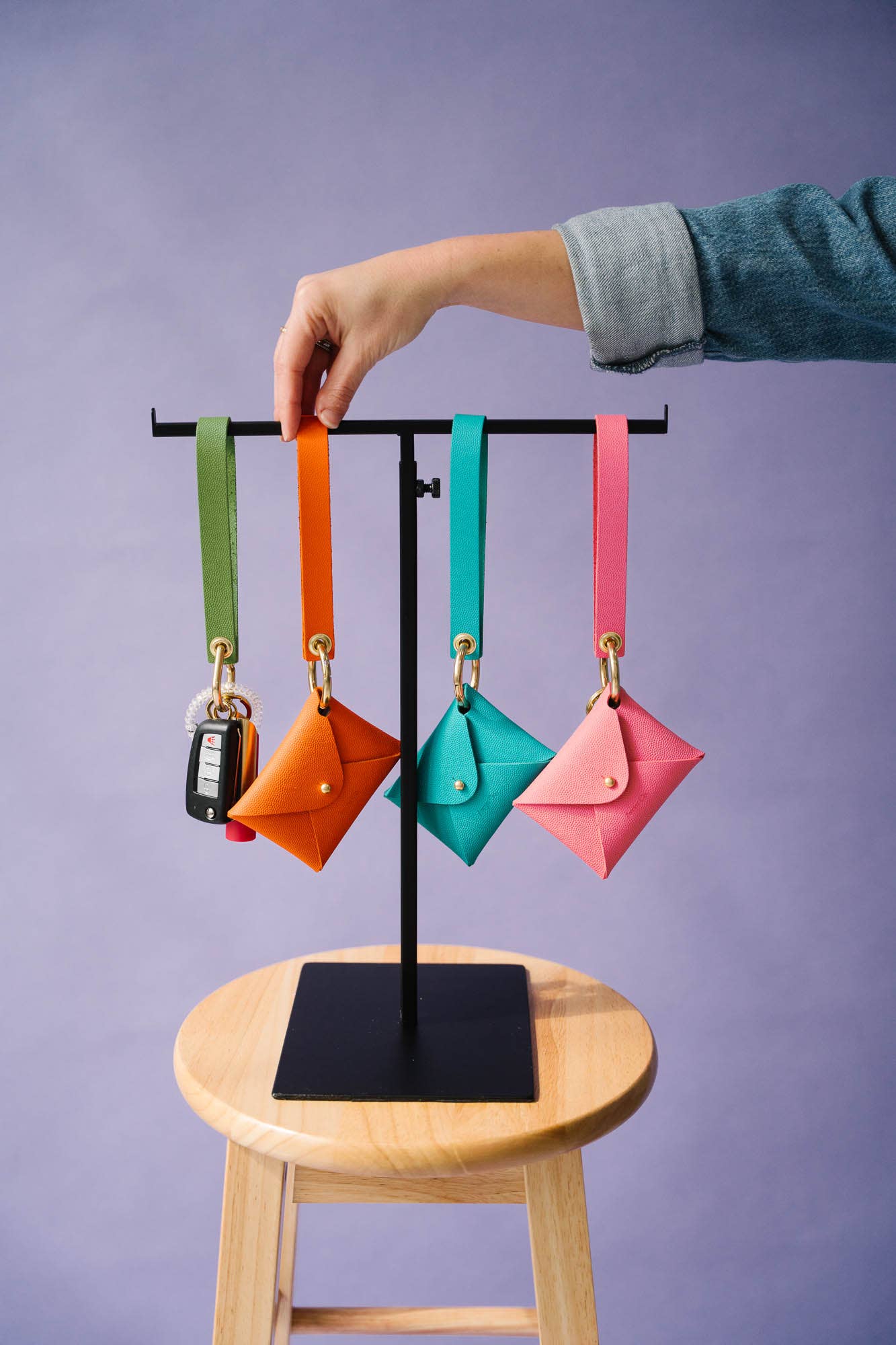 Avryn Co. - Wholesale Retailer Display - Accessories - Display T Bar