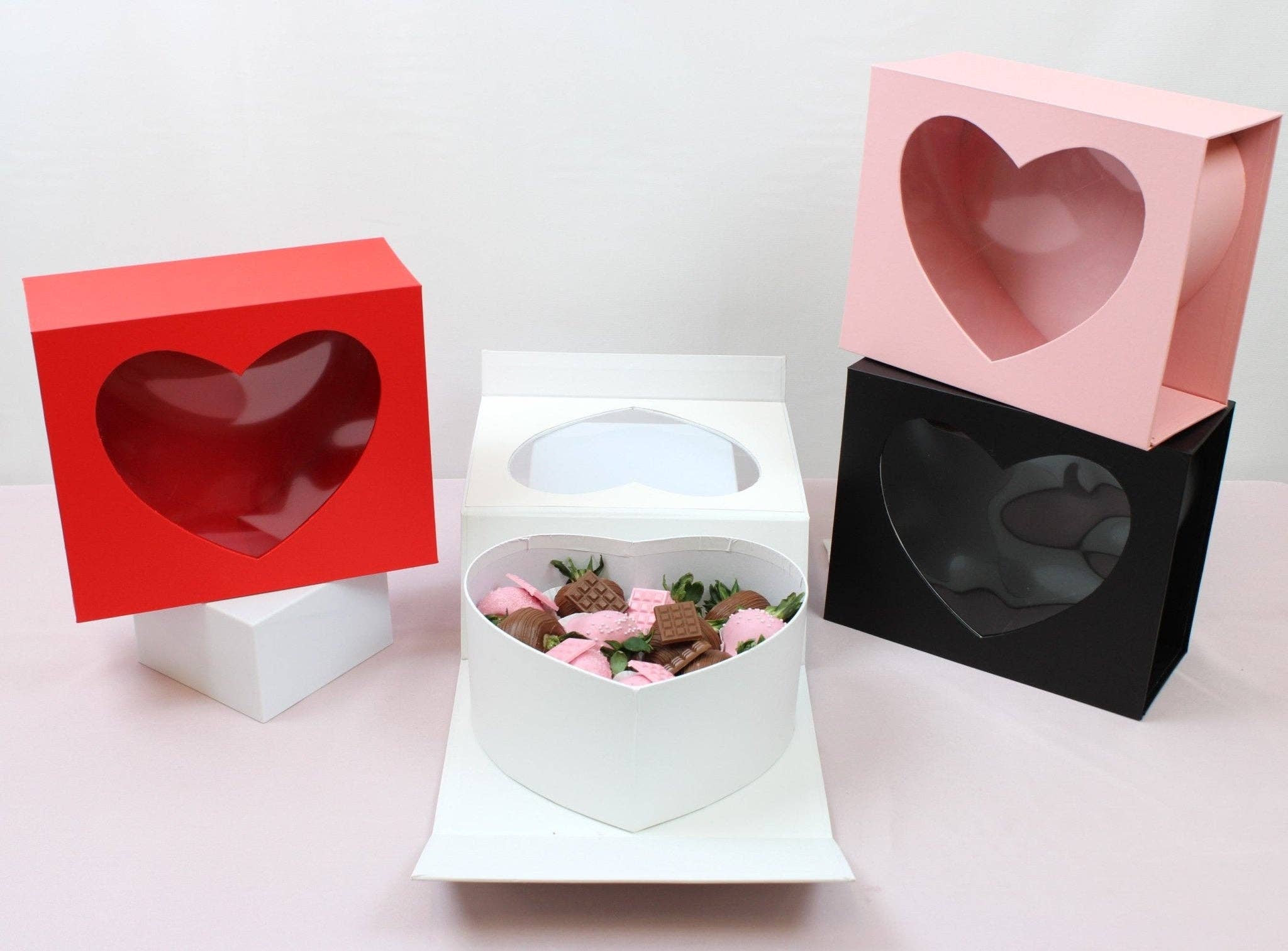 Elegant Design Supply - Wholesale Gift Box - Square Magentic Heart Flower Gift Box4