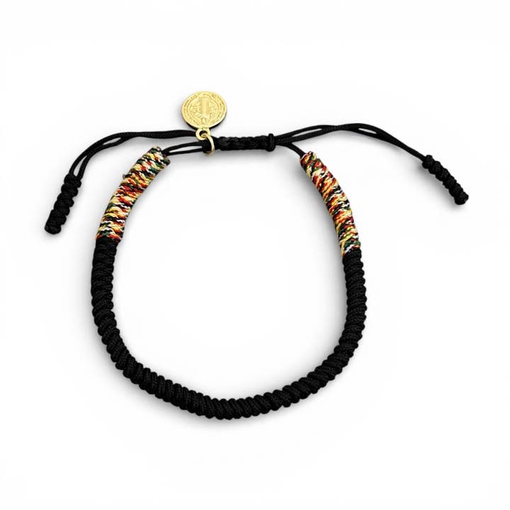 Sint-Benedictus Gevlochten Tibetaanse Armband voor wholesale door Georgina Nicol