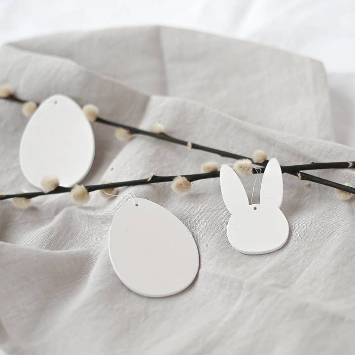 Eulenschnitt - Wholesale Ornament Set - wooden pendant eggs white in a set of 8 (pack of 8)1