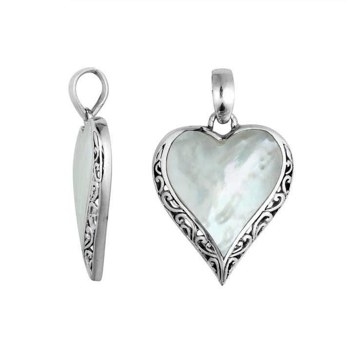 Bali Designs – Großhandel Individueller Charm/Anhänger – AP-6196-MOP Sterling Silber Herzform Anhänger mit Perlmutt