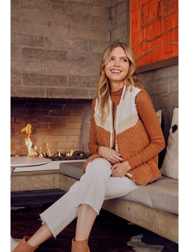 Mystree - Wholesale Outerwear Vest - Women's - 19703 Reversible Vest