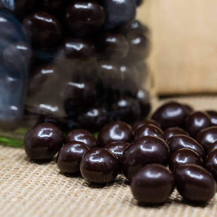 Grains de café torréfiés en chocolat fondant origine. pour la vente par Craac