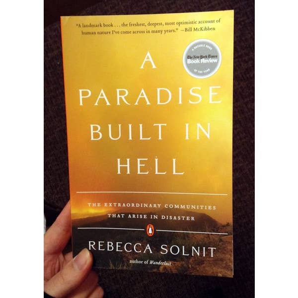 Paradis construit en enfer : des communautés extraordinaires émergent pour la vente par Microcosm Publishing & Distribution