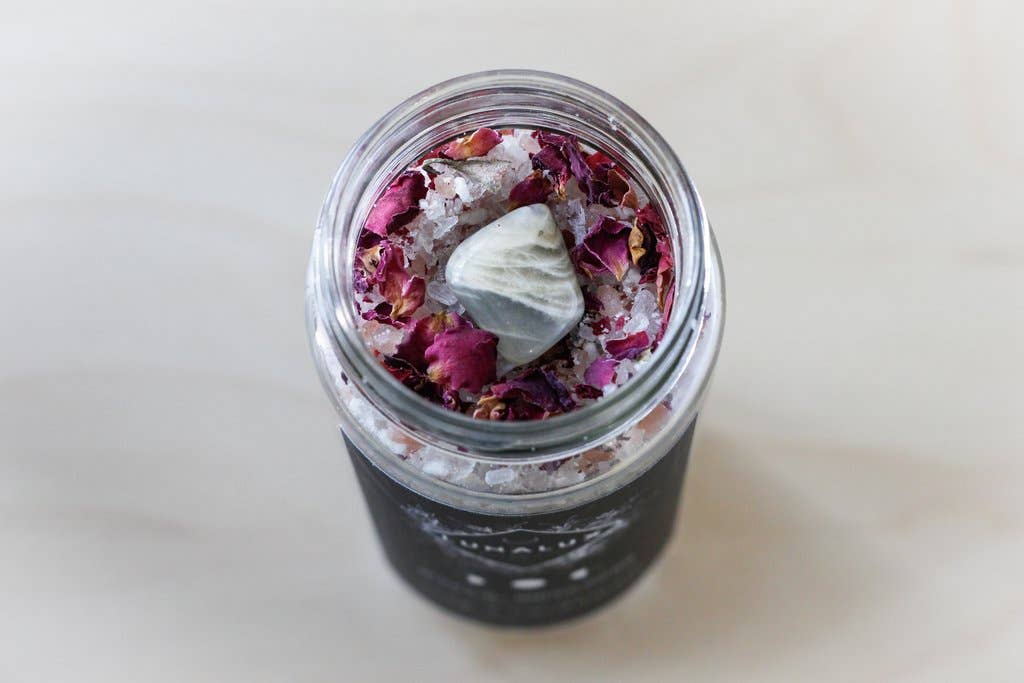 Lunalux Botanicals - Wholesale Bath Soak/Milk - FULL MOON // Rose + Cardamom Bath Soak1