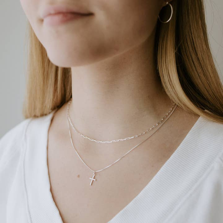 Sydney Rose Co. - Wholesale Link & Chain Necklace - Petite Paperclip Necklace - Sterling Silver7