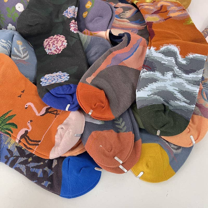 Tourtiwi - Wholesale Socks - Unisex - Retro Art Abstract Print Mid-Calf Socks31