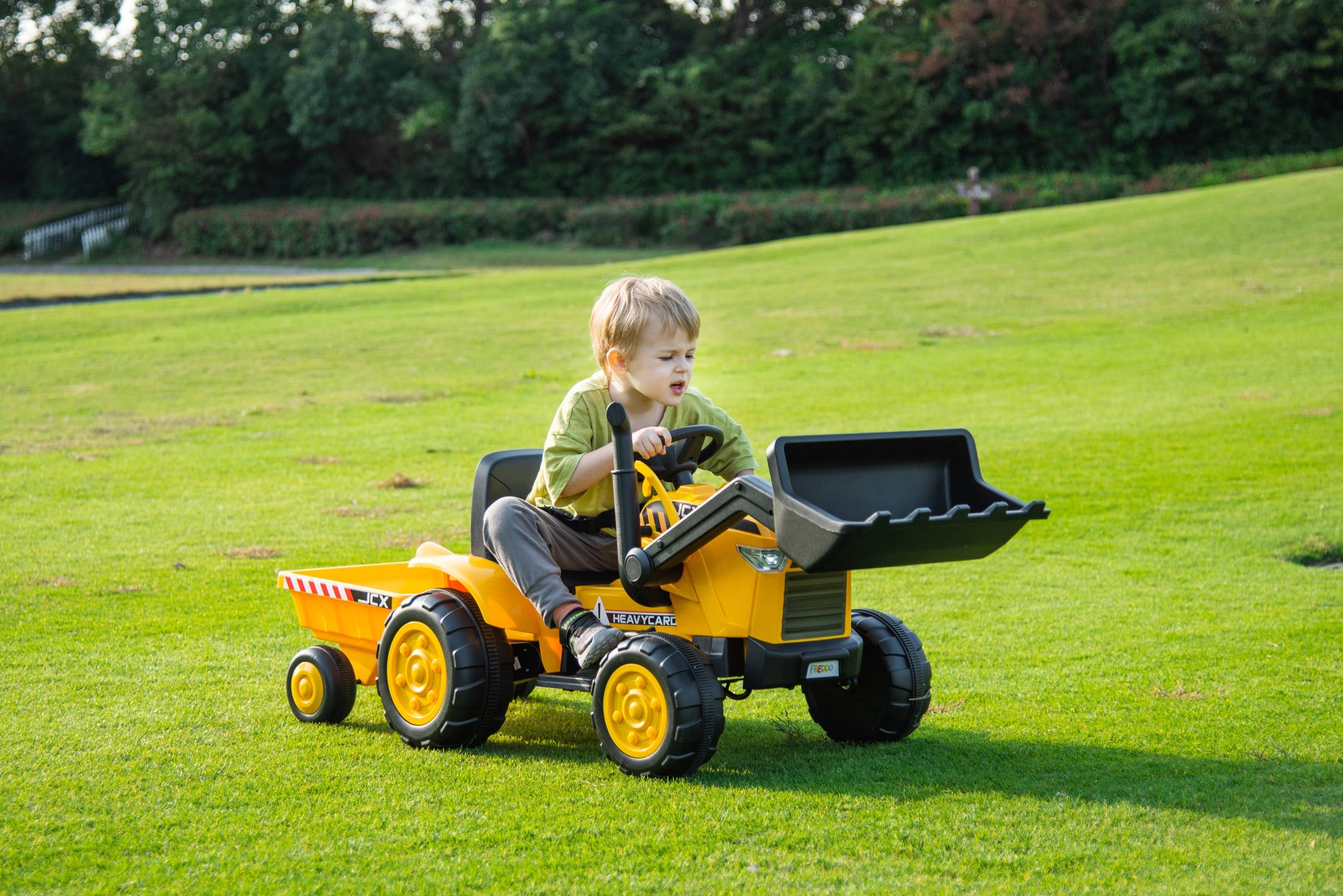 Yellow 12V Freddo Excavator 1 Seater Ride on for Kids for wholesale on Faire6