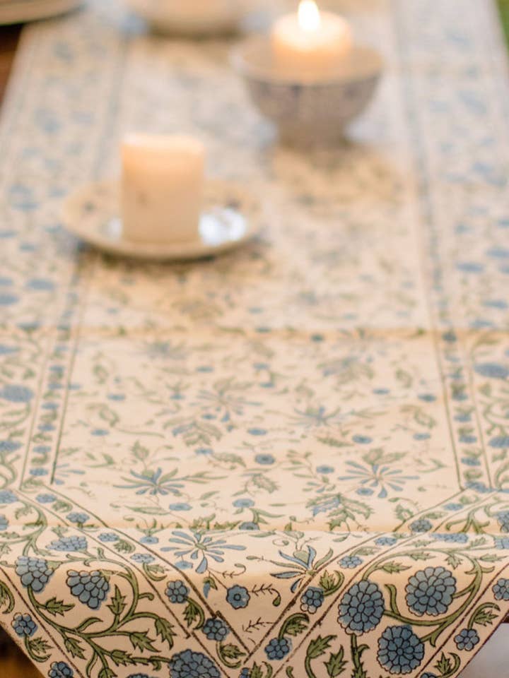 Stella Maris | Tafelloper voor wholesale door Lovely Lady Linens