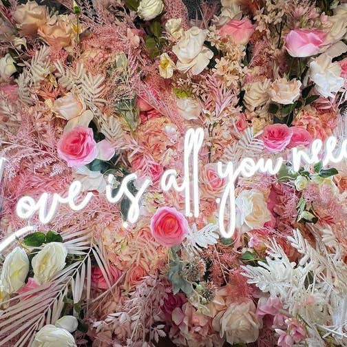 Letreros de neón Love is All You Need, luces de neón, letreros LED de neón para venta al por mayor de Aoos Custom