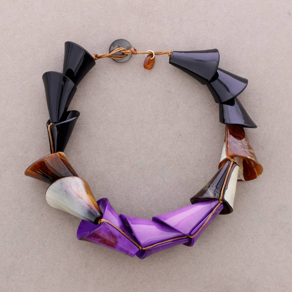 Sonata - Wholesale Snap Jewelry - Resin Horn Choker5