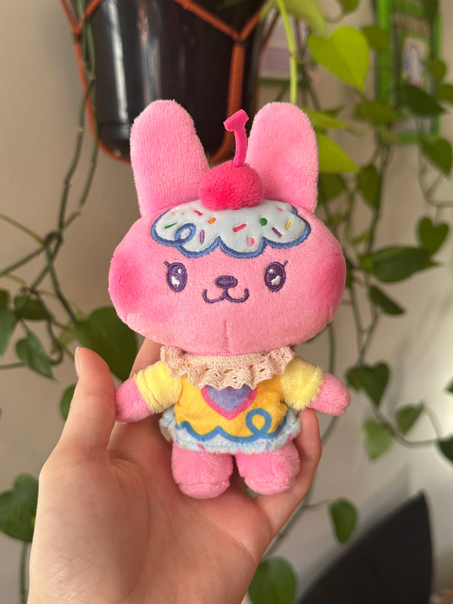 Uni & Umi - Wholesale Keychain - Women's - Bunny “Bubs” Plushie Keychain | Bag Charm, Cute Accessories2