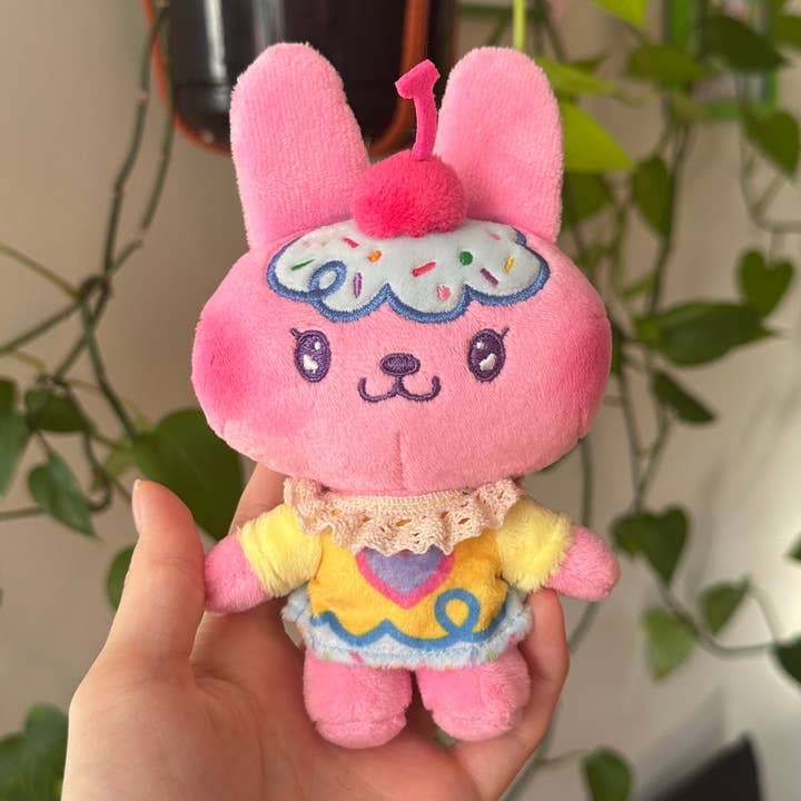 Uni & Umi - Wholesale Keychain - Women's - Bunny “Bubs” Plushie Keychain | Bag Charm, Cute Accessories2