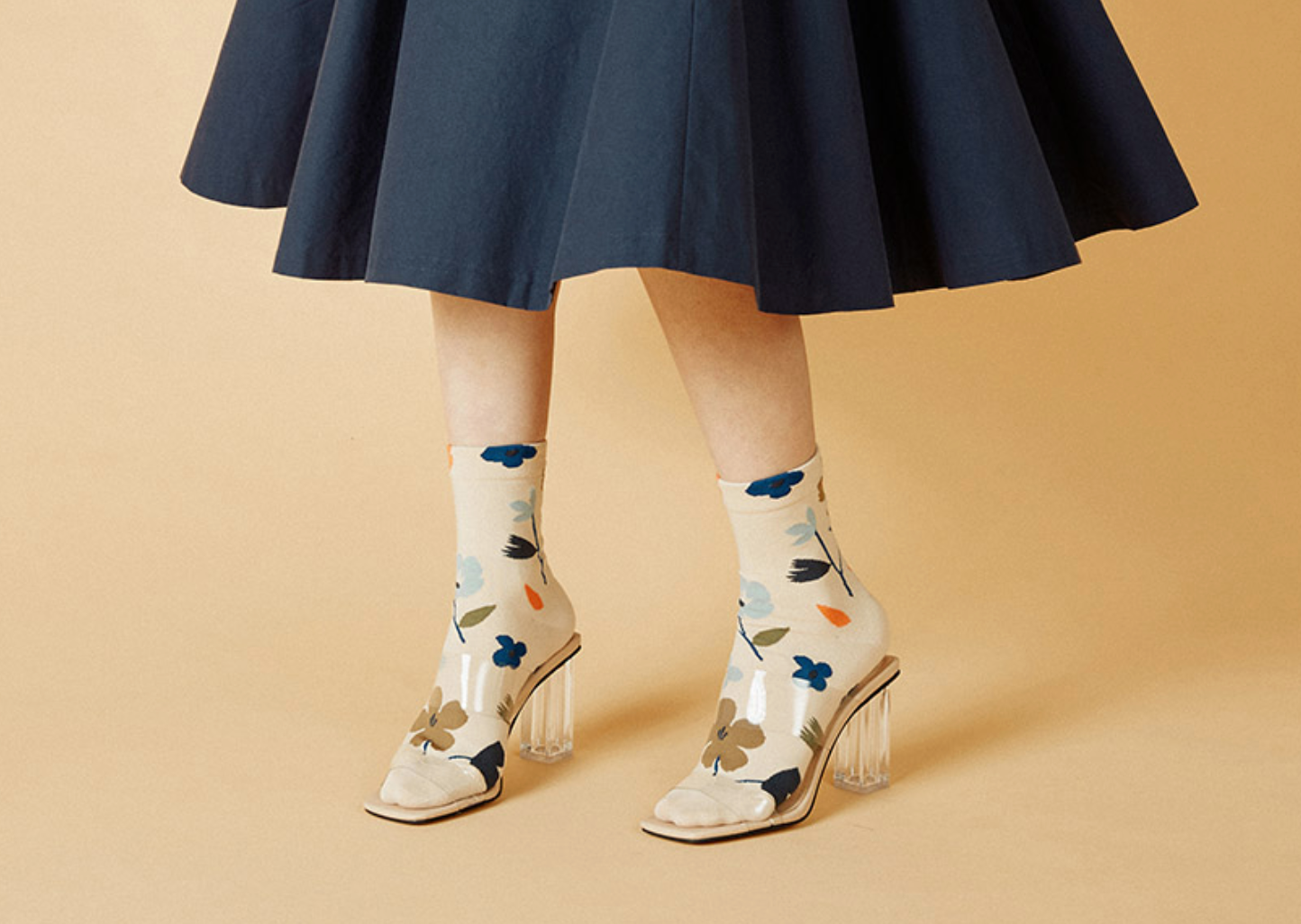 7DAYSSOCKS - Wholesale Socks - Women's - Women's Crew Fleur 2 Socks9