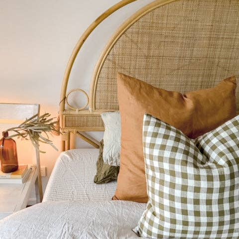 Mama and Tochter - Wholesale Throw pillow cover - Linen Cushion - Olive Gingham4