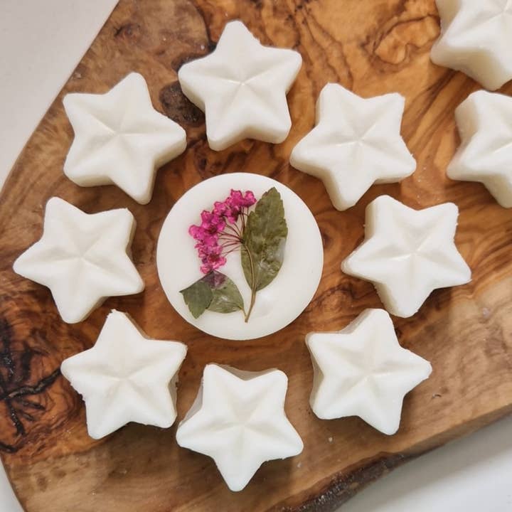 20x Mixed Aromatherapy Soy Wax Melts 60g for wholesale by The Eden Collections