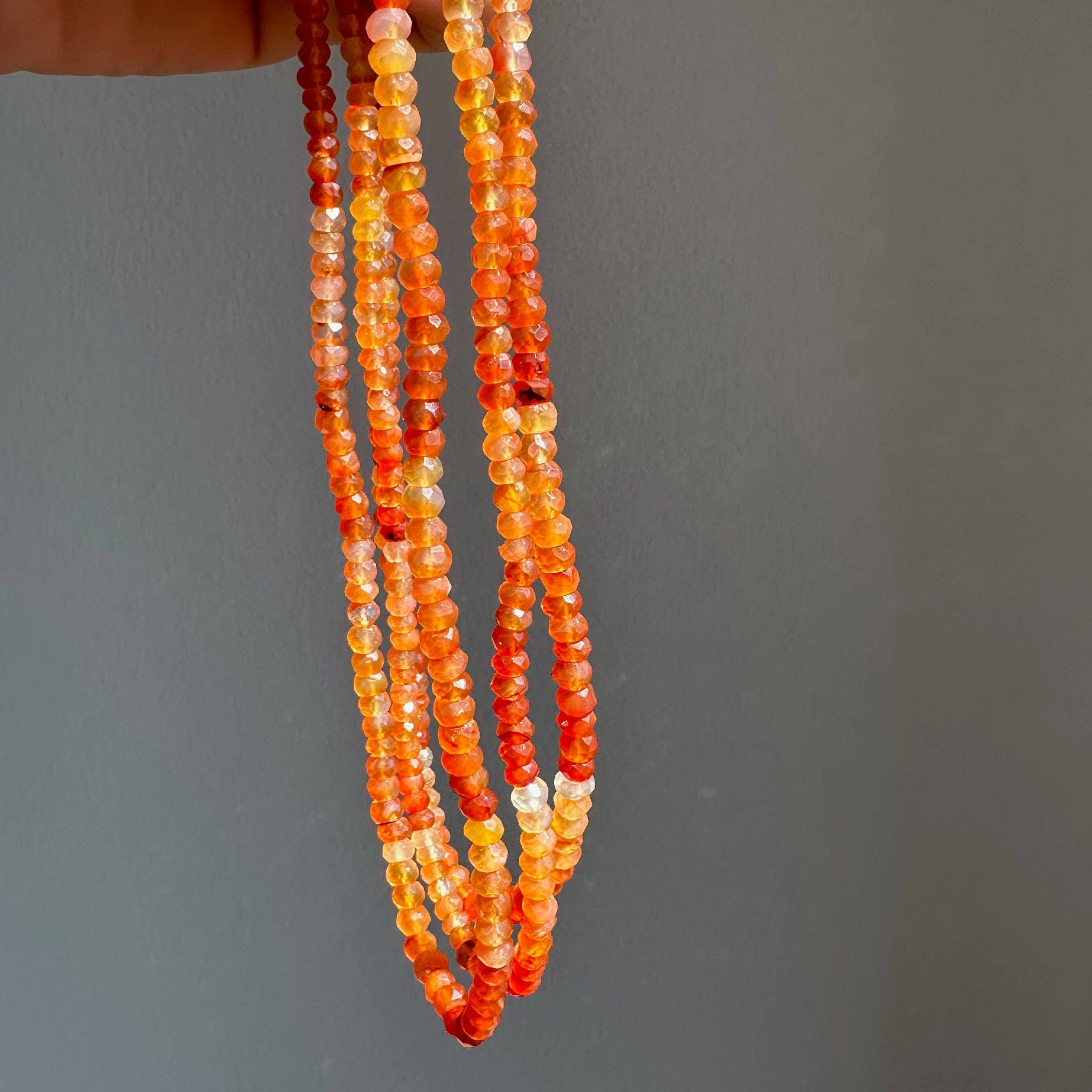 Orange Collar de Cornalina con cuentas degradadas naranjas | Regalos para mujer de venta al por mayor en Faire3