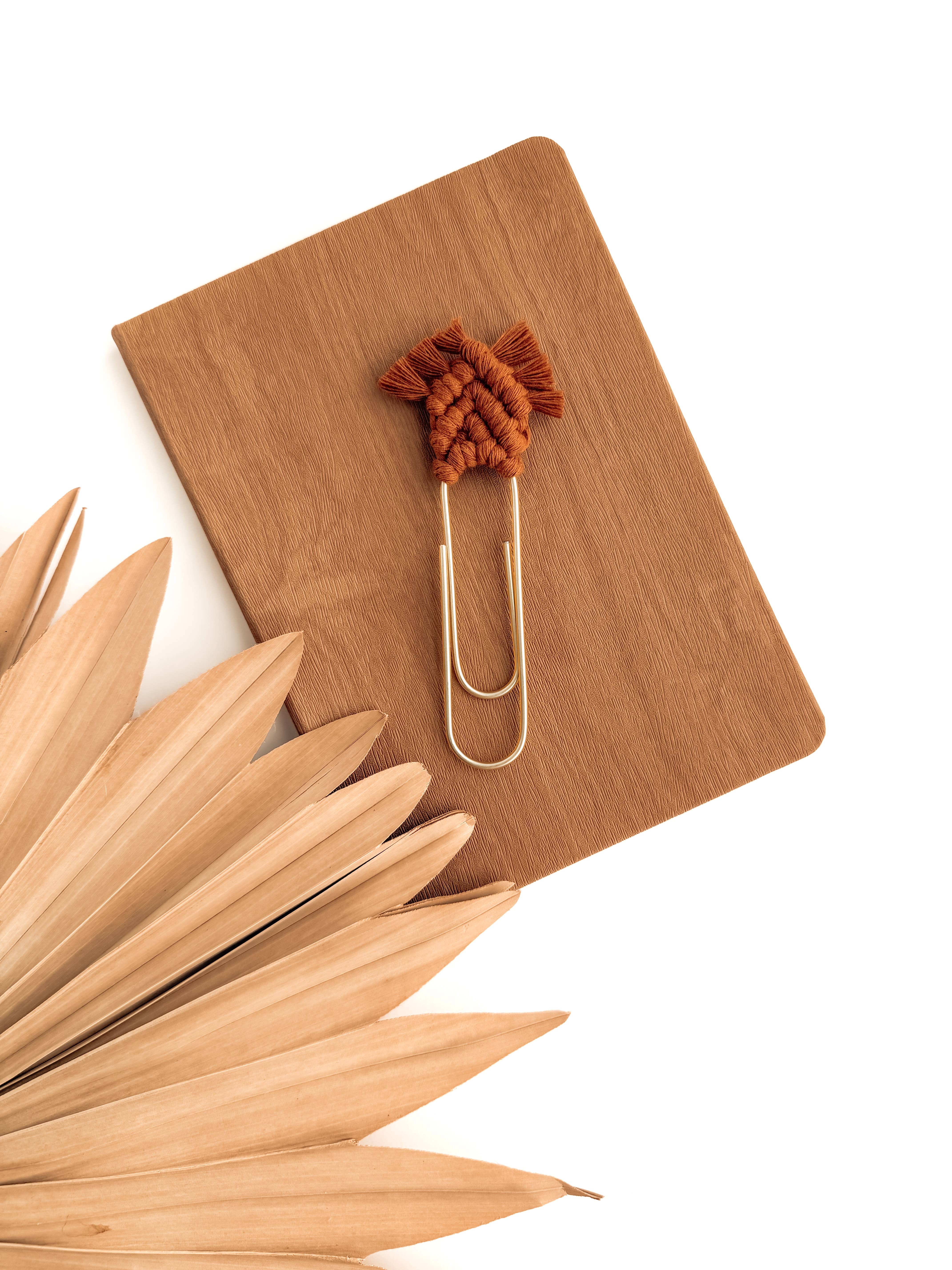 Meraki The Studio Co. - Vente Marque-page - Marque-page macramé | Cadeaux pour lecteurs | Accessoires de livres bohèmes5